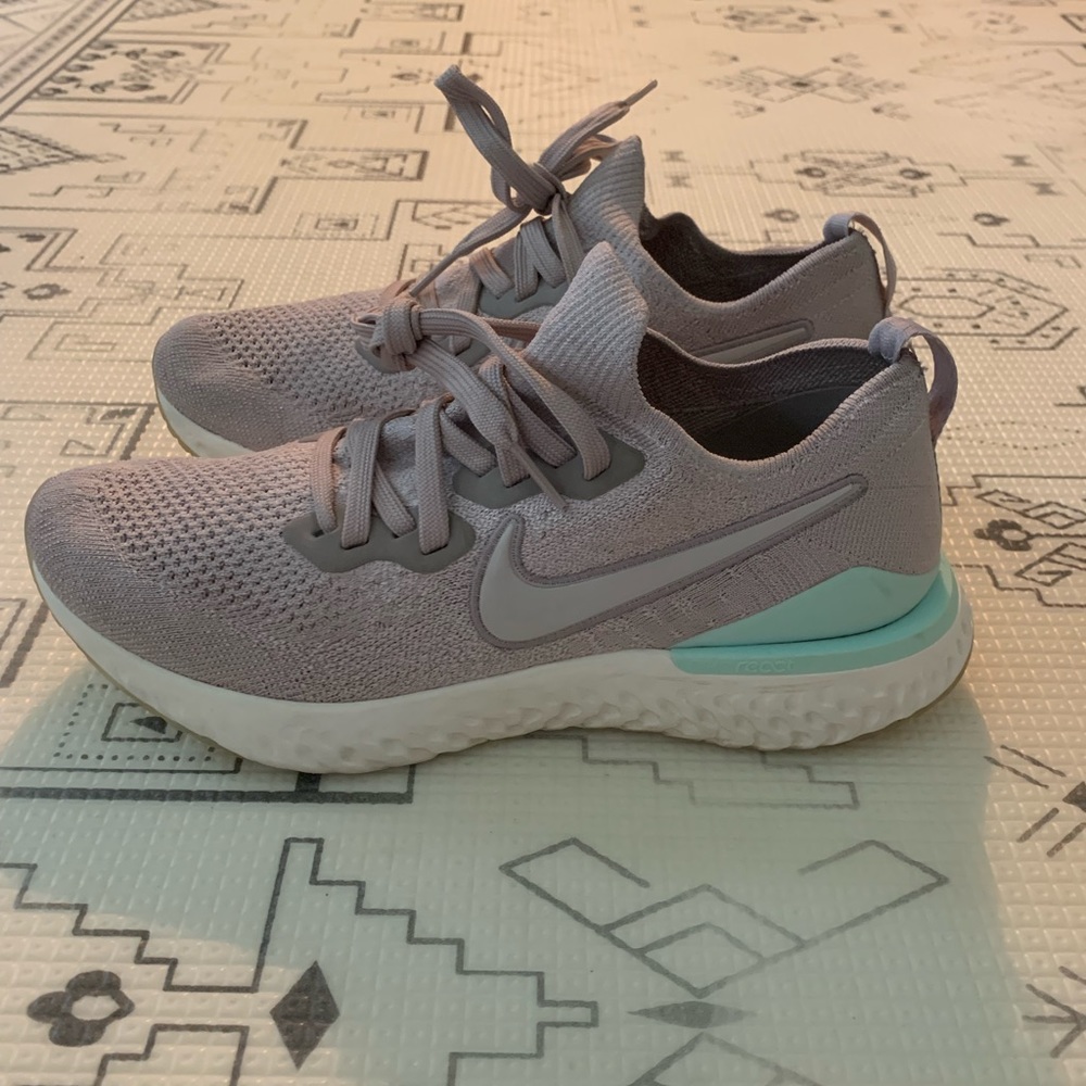 Nike flyknit size 9